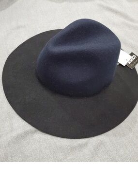 Amici Accessories wool hat Two-Tone Wide Brim  - Navy Crown, Black Brim